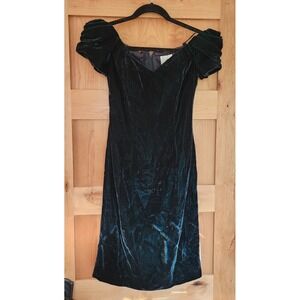 Vintage Lori Ann Montreal Sz 4 Emerald Green Velvet Knee Length‎ Cocktail Dress